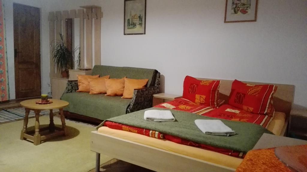 Garden City Apartment Cluj-Napoca Luaran gambar
