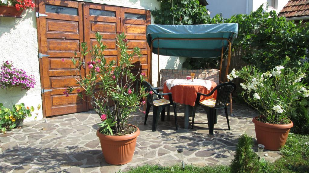 Garden City Apartment Cluj-Napoca Luaran gambar