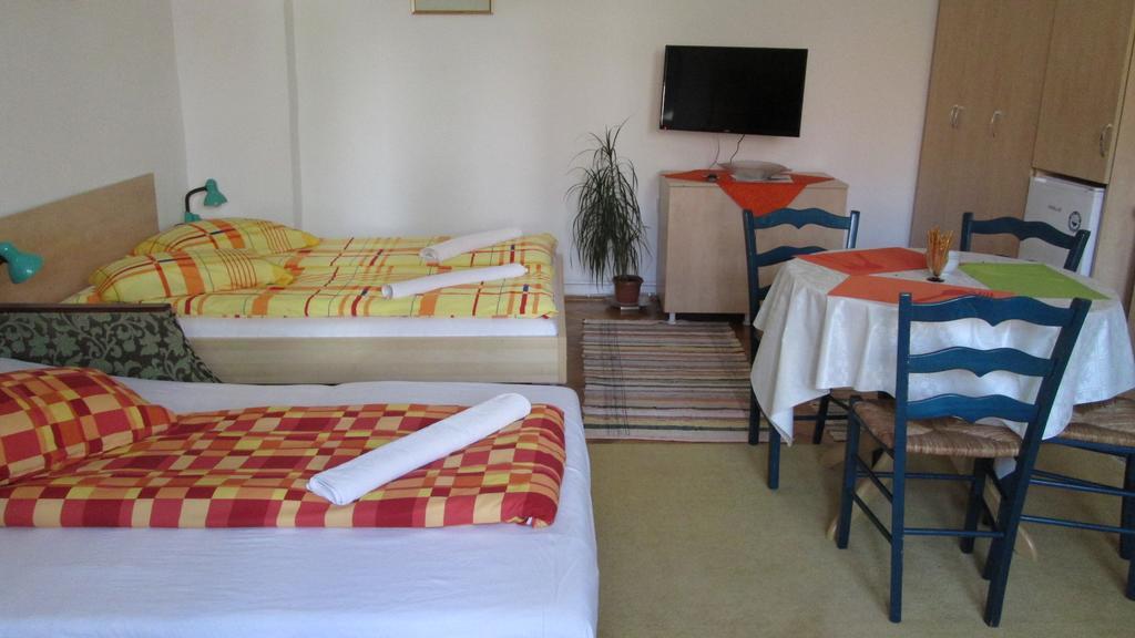 Garden City Apartment Cluj-Napoca Luaran gambar